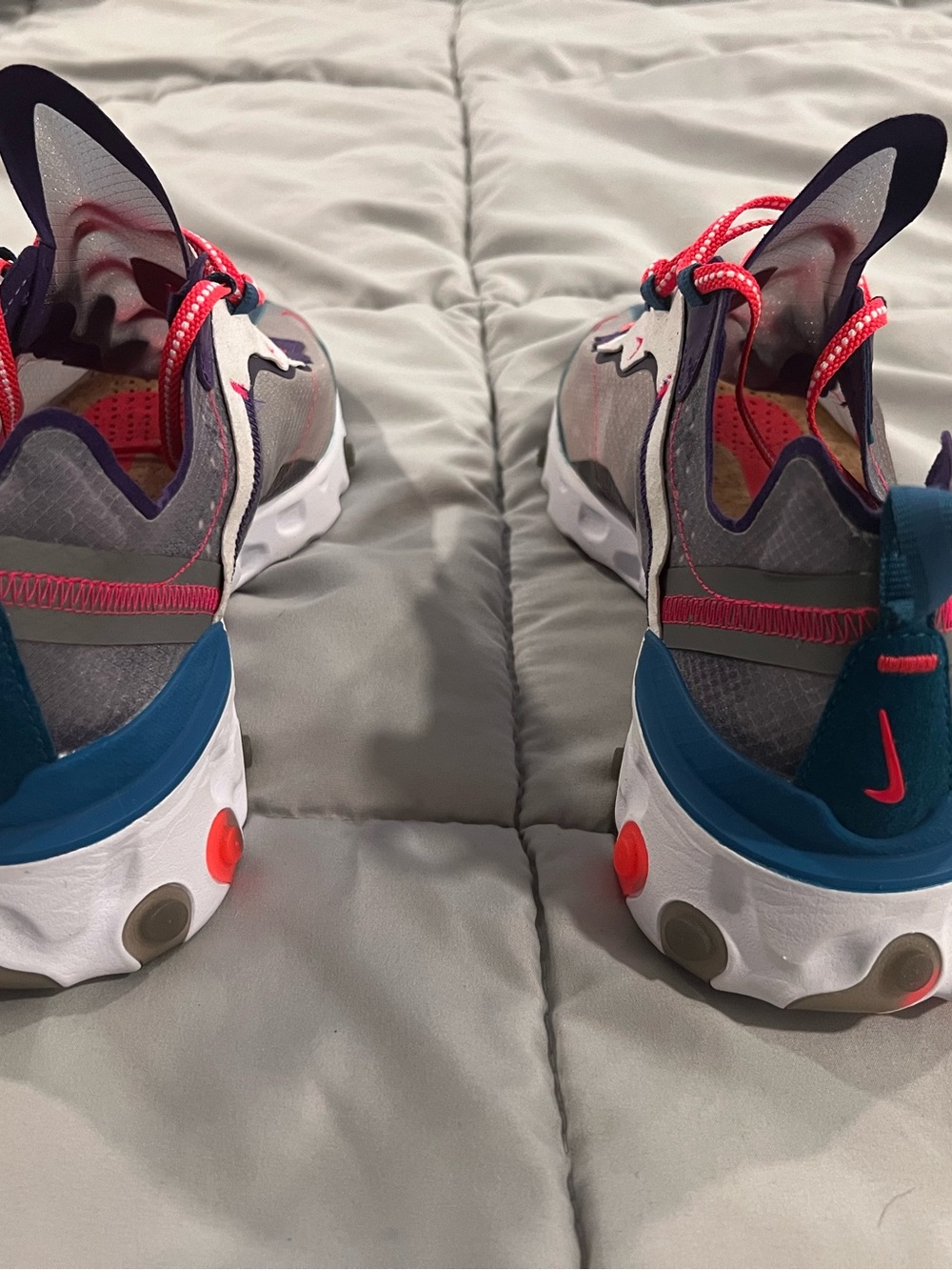 Nike Men's React Element 87 Red Orbit Runners Men Size 11.5 - Picture 3 of 6